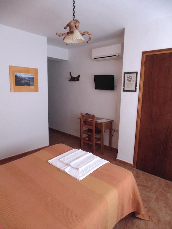 Hostal Rio Mundo Riópar Chambre photo